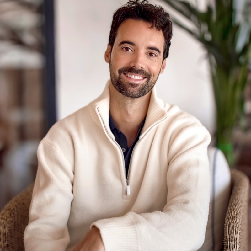 Alex Cobos portrait